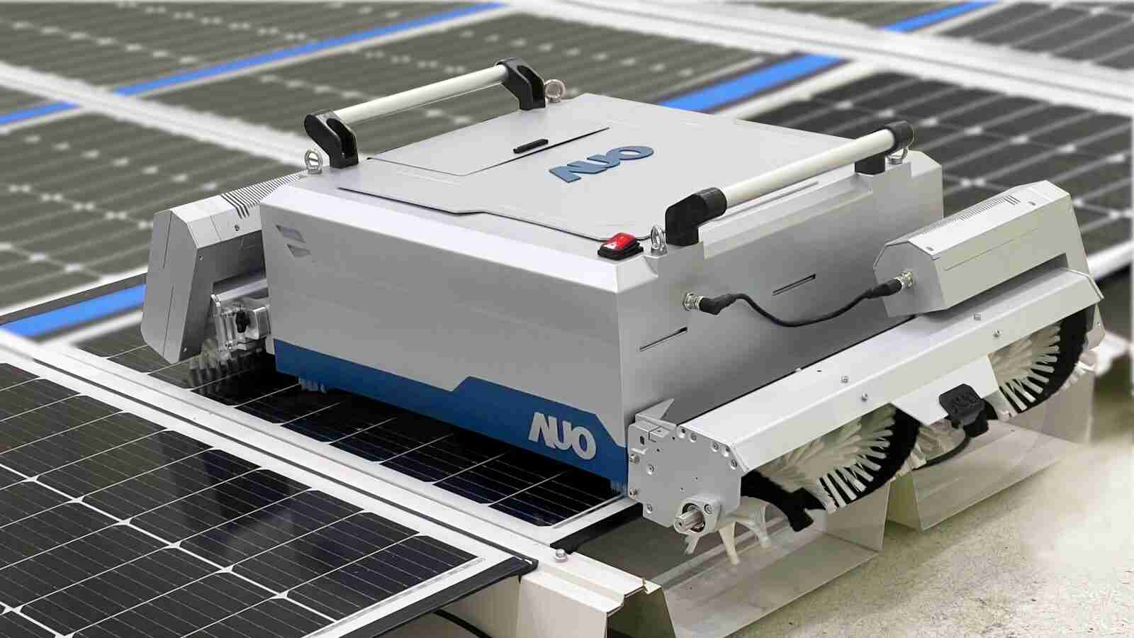 尊龙z6致力EPC场域技术升级，，，导入清洁机器人搭配传感器与AI数据分析，，，，大幅减少维运成本